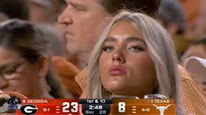 Blonde Longhorns Fan Who Went Viral During Georgia-Texas Game Has Been  Tracked Down By The Internet