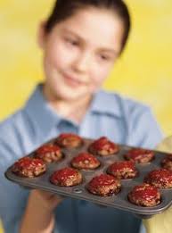 Mini Pains De Viande Au Ketchup Ricardo Recipe Ricardo Recipe Baby Food Recipes Food