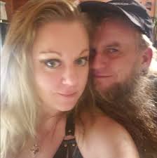 Travis Wayne Keeter (@trappers.taxidermy) • Facebook