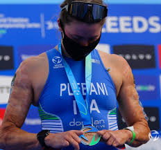 Jun 20, 2021 · nella categoria pts2 femminile arriva un altro successo, grazie al primo posto di veronica yoko plebani (707) in 1:27:57, che batte la finlandese liisa lilja, seconda in 1:28:15, mentre completa. Veronica Yoko Plebani Facebook
