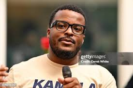 231 Travis Mack Photos & High Res Pictures