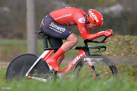 soren kragh andersen of denmark and team sunweb during the 78th paris nice 2020 stage 4 a 15 1km individual time trial from saint amand montrond to saint 写真