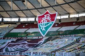 Para o confronto do fim. Faixas Bandeiras Mosaicos E Dj Para Esquentar Os Jogos Do Flu Fluminense Football Club