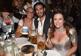 Angeführt wird der festzug vom münchner kindl hoch zu ross. Oktoberfest 2014 Oktoberfest Wiesn Fest