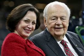Who Is Gayle Benson's Late Husband Tom? Exploring Pelicans Owner's  Philanthropic Life
