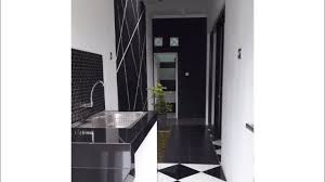 59 desain kamar tidur nuansa hitam putih desain kamar tidur nuansa hitam putih kamar tidur nuansa hitam putih didesain dengan memberikan dominasi warna hitam putih pada desain interior. Rumah Hook Series Hitam Putih Keren Proses Pembangunan Rumah Desain Minimalis Youtube