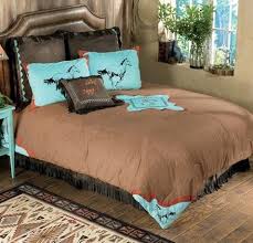 Transform your bedroom into a rustic western themed retreat with western themed bedding, in rich colors, nature inspired images, faux fur cow print, rugged denim, suede. Pin On Horse Bed Sets And Rooms
