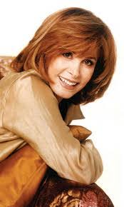 Betsy Caron's Instagram, Twitter & Facebook