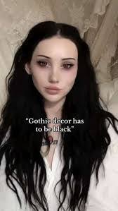 Cherie Stratton's Instagram, Twitter & Facebook