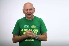Sou filho de operários da indústria têxtil, tenho dislexia. Luciano Hang Dono Da Havan Da Desconto A Lula Em Lista De Casamento