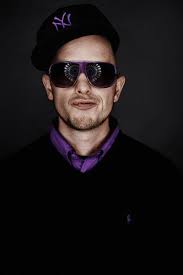 He is a member of la boom and beginner, formerly absolute beginner. Jan Delay Music Videos Stats And Photos Last Fm