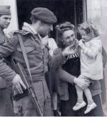 12,712 likes · 8 talking about this. 6 Juin 1944 Des Soldats Francais Du No 10 Commando Kieffer De Gauche A Droite Les Commandos Laot Priez Blesse Le 12 Ju British Commandos D Day French Army