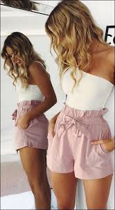 30 Best Good Looking Outfits For Flat Chested Women Flatchestedwoman Goodlookingoutfits Bestlookin Preppy Outfits Casual Summer Outfits Cute Casual Outfits