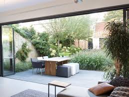 Zo Betrek Je De Tuin Bij Het Huis Vtwonen In 2020 Huis En Tuin Achtertuin Huis Tuin