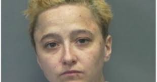 Jessica Ellefson's Instagram, Twitter & Facebook