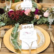 Tischdeko Mit Eukalyptus Girlande Und Platzteller Gold Hochzeitsdeko Hochzeit Deko Hochzeit