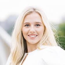 Meg Higgins's Instagram, Twitter & Facebook