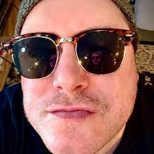 Dylan Squires's Instagram, Twitter & Facebook