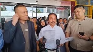 Roy Suryo Desak Polisi Seret Dian Sandi Dalam Kasus Ijazah Jokowi -  jejakrekam.com