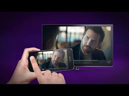 как подключить телефон к телевизору и смотреть фильмы онлайн Perenesi Lyubimyj Film S Telefona V Televizor Youtube