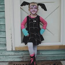 Homemade Vampirina Costume Disfraces De Halloween Para Ninos Halloween Disfraces Halloween Ninos