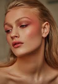 40 Top Trending Makeup And Beauty 2019 To Try Now Hair Beauty Editorial Makeup Makeup Looks