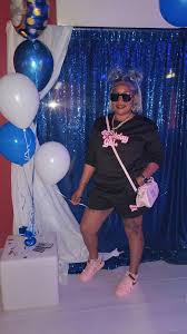 Michelle Ellis (@jamaicanrockshell) • Instagram photos and videos