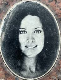 Phyllis Davis (1940-2013)
