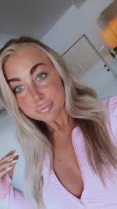 Lacy Rollins's Instagram, Twitter & Facebook