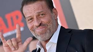 Tony Robbins seminar helps SA dad Mark Sandercock quit meth