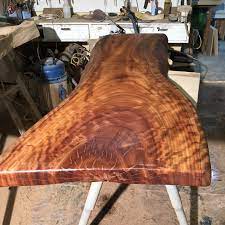نبي رايكم في القطعه kuwait q8 wood design art artist handmade كويت الكويت تصميمي خشب فن مكتبة assembly joi wooden signs diy wooden diy wood design