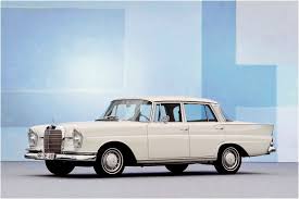 Tailfins Which Classic Wore Them Best Mercedes Benz Classic Mercedes Benz 220 Mercedes Benz