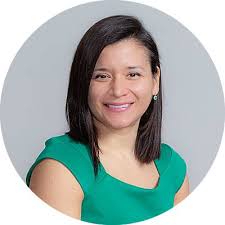 Estefania Robles's Instagram, Twitter & Facebook