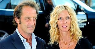 Suzanne lindon writes, directs and stars in her impressive debut feature spring blossom (seize printemps), which was part of the special 2020 cannes film festival official selection and releases in. Sandrine Kiberlain Et Vincent Lindon Leur Fille Suzanne Fait Ses Debuts Dans Le Cinema