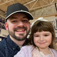 Looking for a clan that is active raid or doing weekly events send me your  clan names