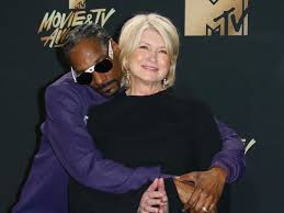 The epic friendship of martha stewart and snoop dogg has given us a tv show, a super bowl commercial, and now, a line of cannabidiol (cbd) products. Martha Stewart Says Snoop Dogg Teaches Her A Lot About His World