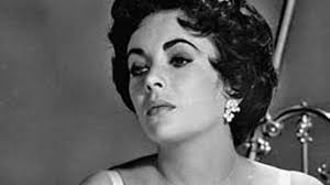 La actriz Elizabeth Taylor muere a los 79 años