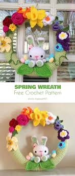 This free spring crochet pattern would be a great project for beginners! Spring Wreath Free Crochet Patterns