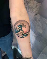 Great Wave Tattoo Meanings And Choices For The Ocean Lover Waves Tattoo Japanese Wave Tattoos Wave Tattoo Wrist