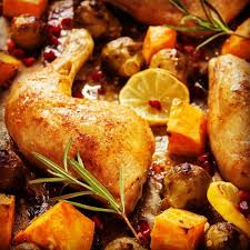 Ganz Frisch Gebloggt Sozusagen Noch Warm Knuspriges Hahnchen Mit Rosenkohl Und Susskartoffel Das Rezept Findet Ihr Wie Immer Auf Dem Comfort Food Food Recipes