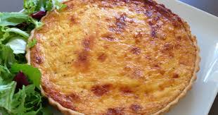 La quiche maroille est un snack chaud aux dés de maroilles et emmental râpé complétée par un flan à quiche, sur fond de pâte brisée. Quiche Au Maroilles Recette Par En K De Gourmandises