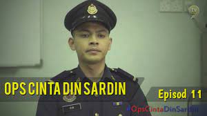 Ops cinta din sardin kesinambungan daripada telefilem din sardin mengisahkan din sardin yang sudah bosan bekerja di kilang memproses ikan sardin. Highlight Episod 11 Ops Cinta Din Sardin Youtube