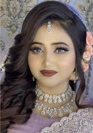 Flawless Party Makeup Looks for Any Occasion