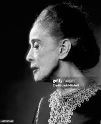 104.538 fotos e imágenes de alta resolución de Mr Graham I