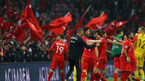 A milli futbol takımımızın elemelerde sergilediği performansın ardından euro 2020 nerede oynanacak sorusuna yanıt aranmaya başlandı. Euro 2020 Ye Direkt Katilan 20 Ulke Belli Oldu