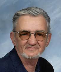 Robert Eckley's Instagram, Twitter & Facebook