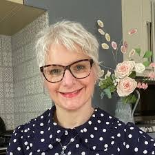 Jan Sowden's Instagram, Twitter & Facebook