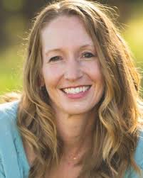 Suzette Ward's Instagram, Twitter & Facebook