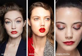 Fall Winter 2020 2021 Makeup Trends Runway Fall Makeup Looks Fall Makeup Trend Winter Makeup Natural Makeup Trends