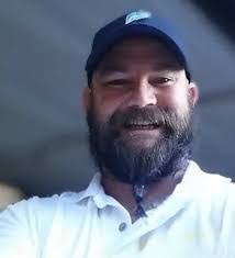 Suzanne Schneider's Instagram, Twitter & Facebook